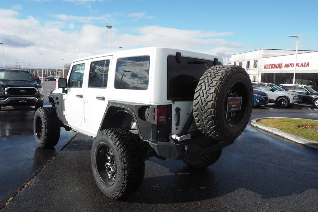 Used 2017 Jeep Wrangler Unlimited Sahara AWD/4WD image 7
