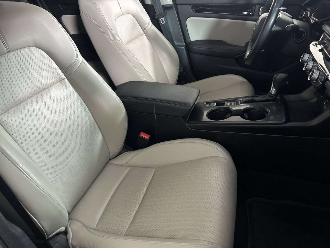 Used 2023 Honda Civic EX-L image 27
