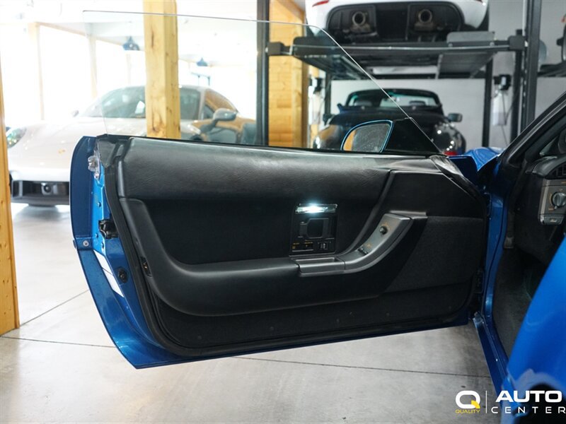Used 1991 Chevrolet Corvette Convertible RWD image 17