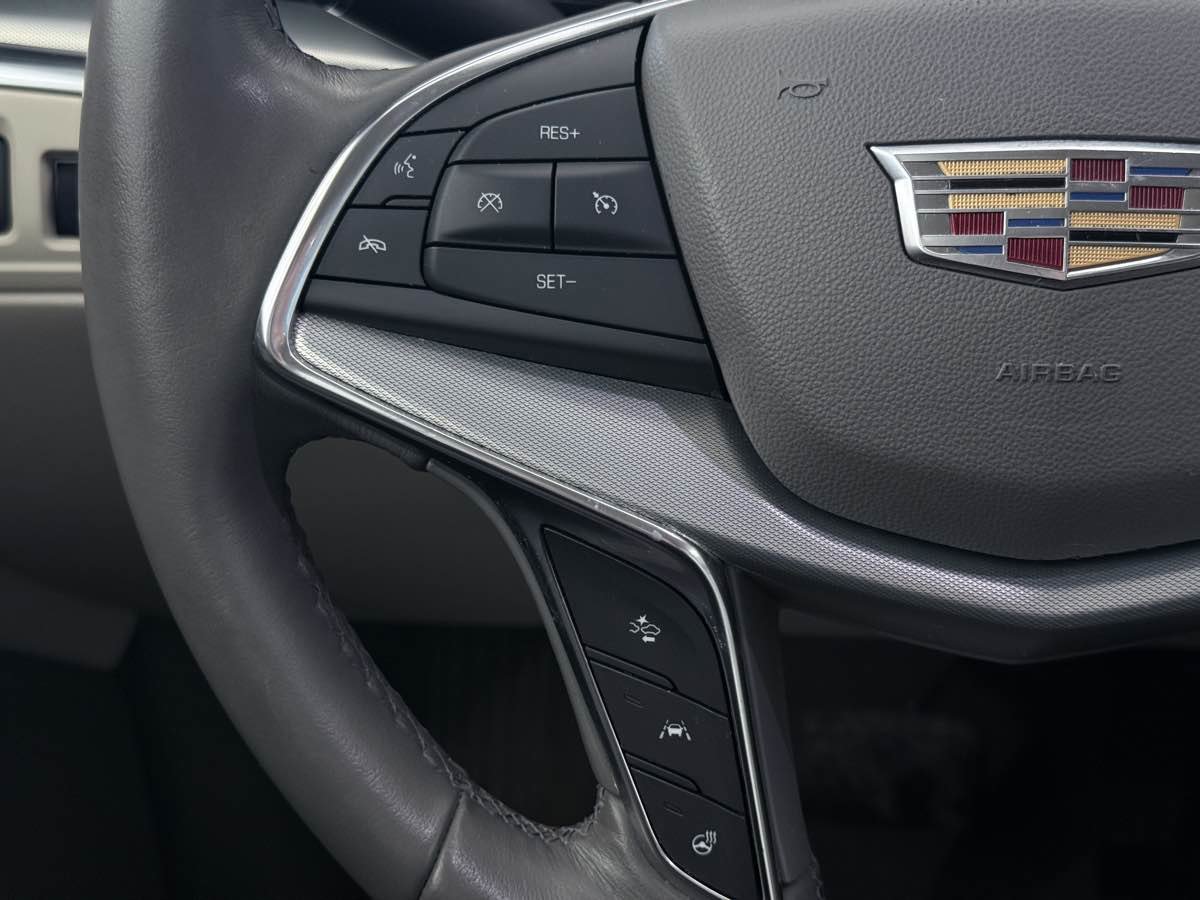 Used 2020 Cadillac XT5 Premium Luxury AWD/4WD image 46