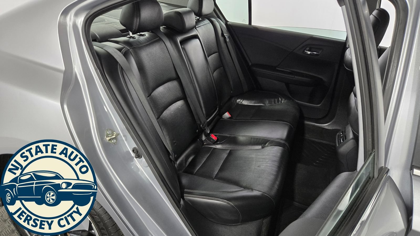 Used 2017 Honda Accord EX-L image 35