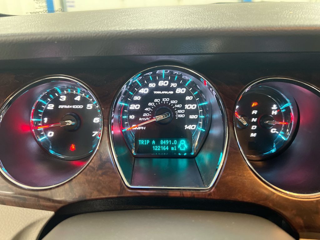Used 2012 Ford Taurus SEL FWD image 12