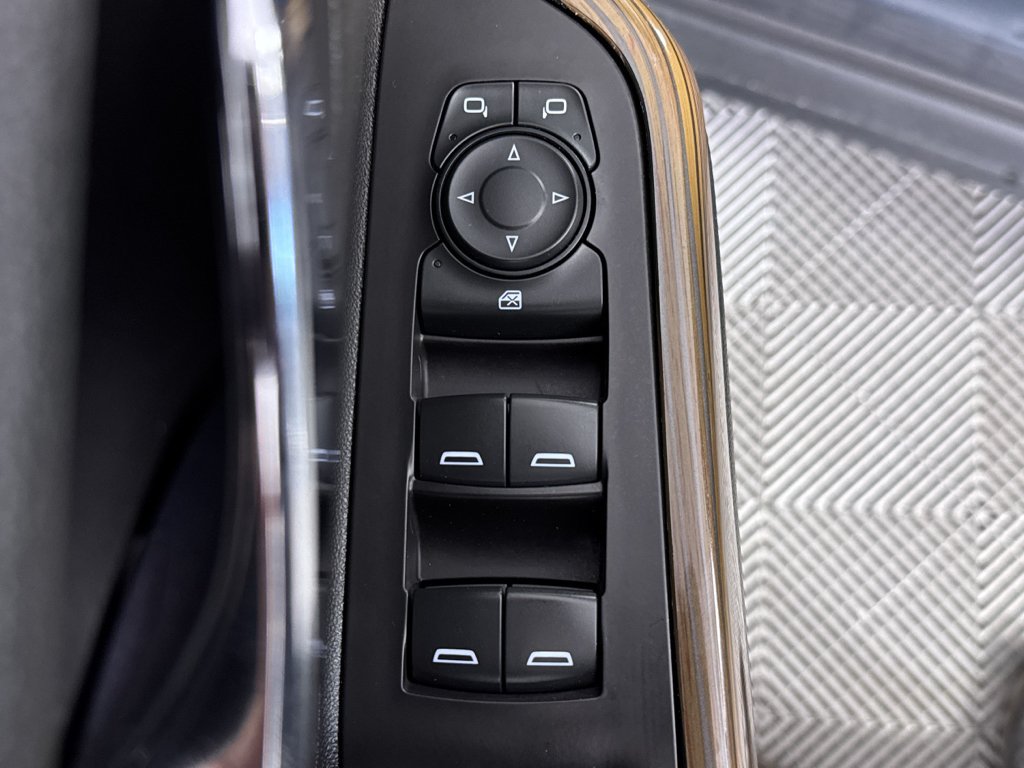 Used 2019 GMC Acadia SLE FWD image 23