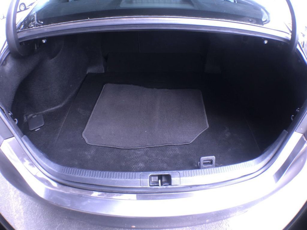 Used 2023 Toyota Camry SE image 22