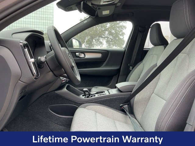 New 2026 Volvo XC40 B4 Core FWD image 24