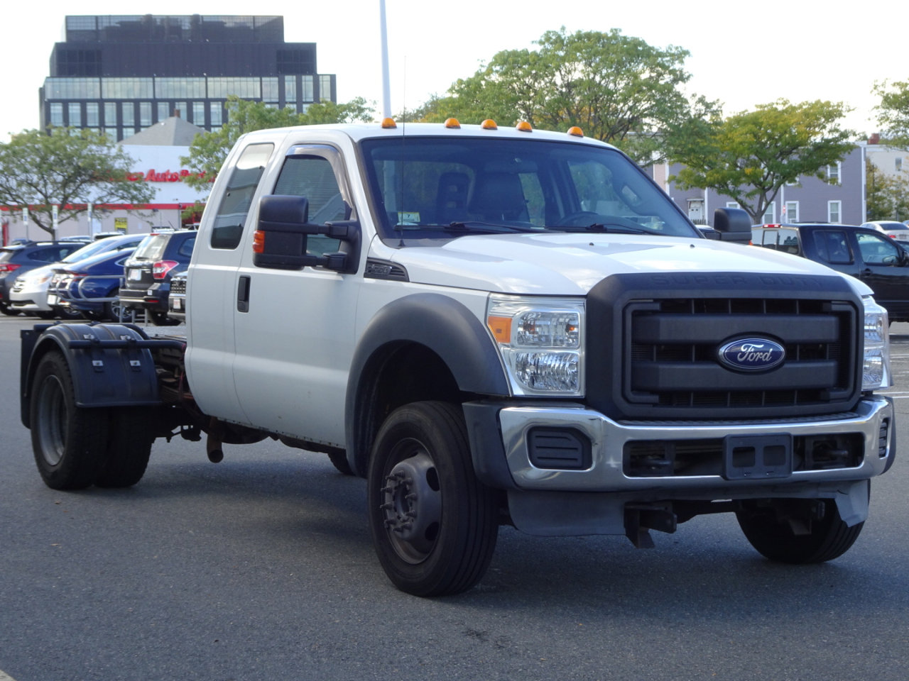 Used 2014 Ford F550 4x4 SuperCab Super Duty image 3
