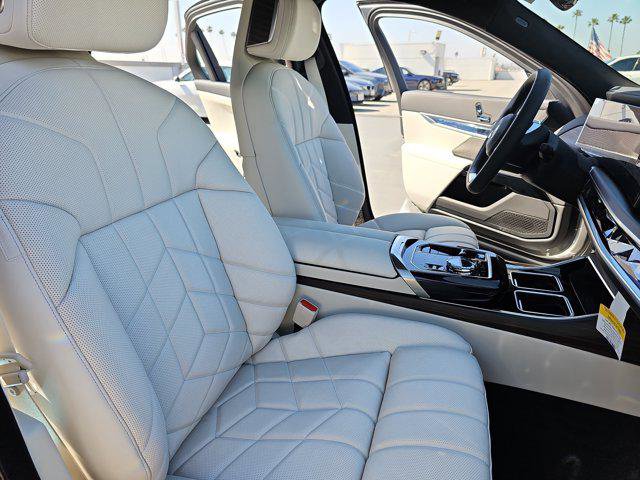 New 2025 BMW i7 eDrive50 image 10