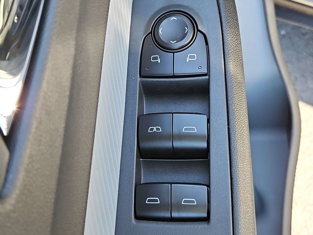 New 2027 Chevrolet Bolt RS w/ Technology Package FWD image 15