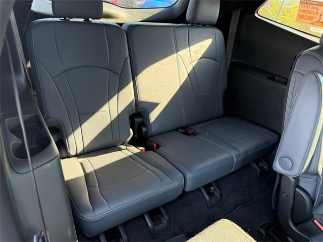 Used 2024 Buick Enclave Premium image 11