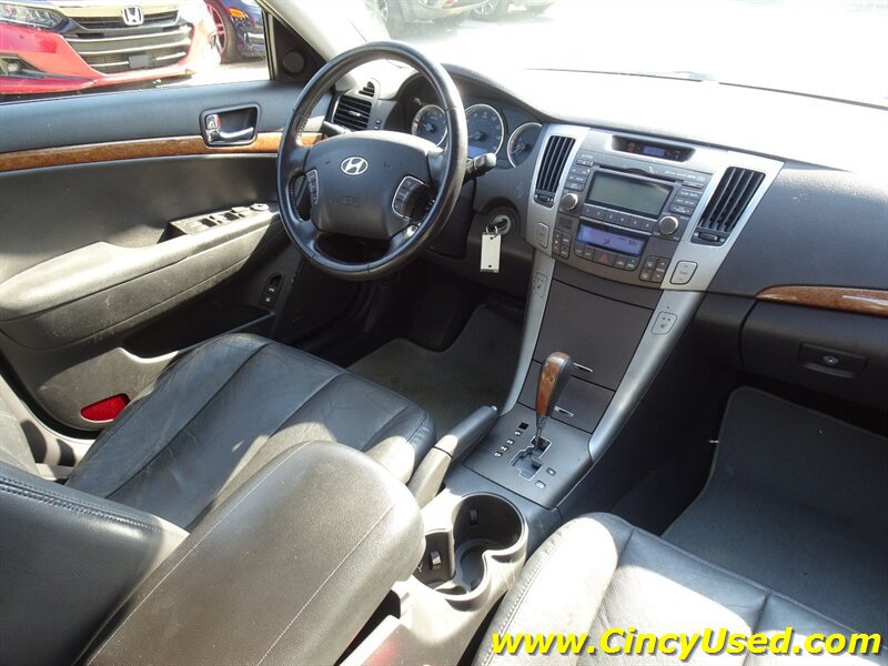 Used 2009 Hyundai Sonata Limited FWD image 13
