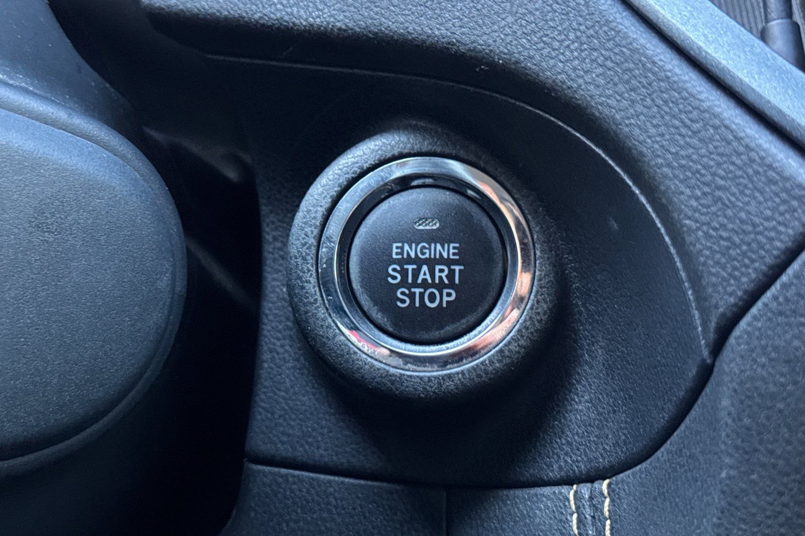 Used 2022 Subaru Crosstrek 2.5i Sport w/ Moonroof Package image 22