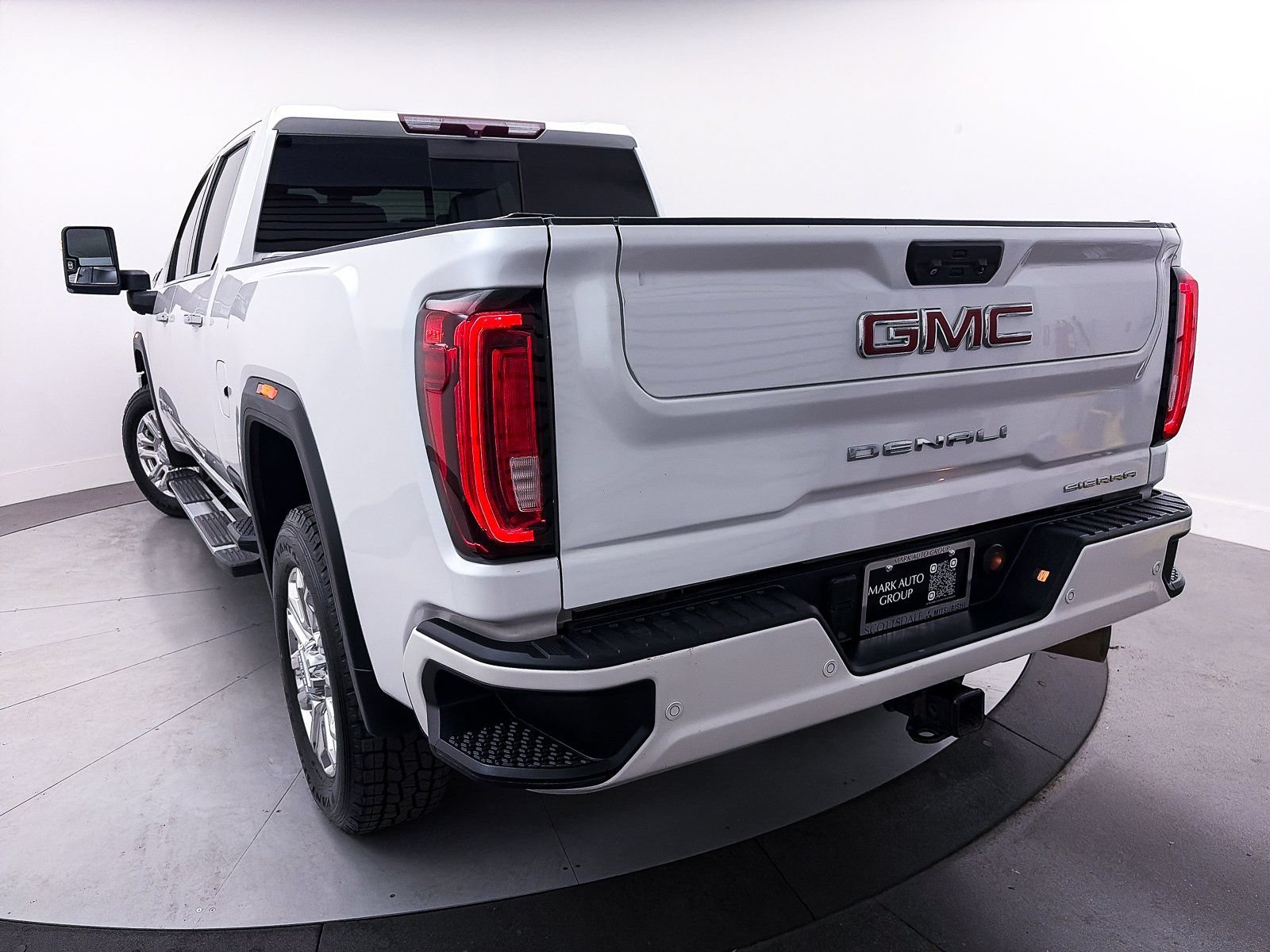 Used 2022 GMC Sierra 2500 Denali AWD/4WD image 4