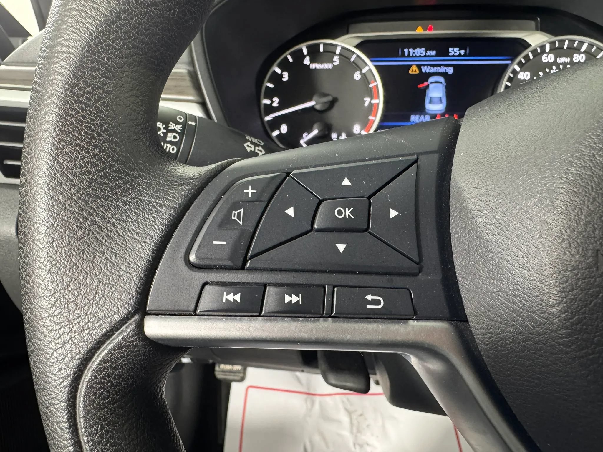 Used 2024 Nissan Altima 2.5 SV FWD image 15