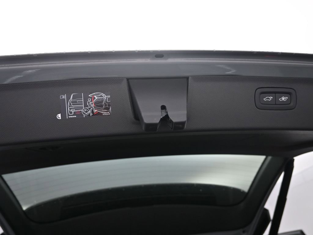 New 2026 Volvo XC90 B6 Ultra w/ Protection Package image 31