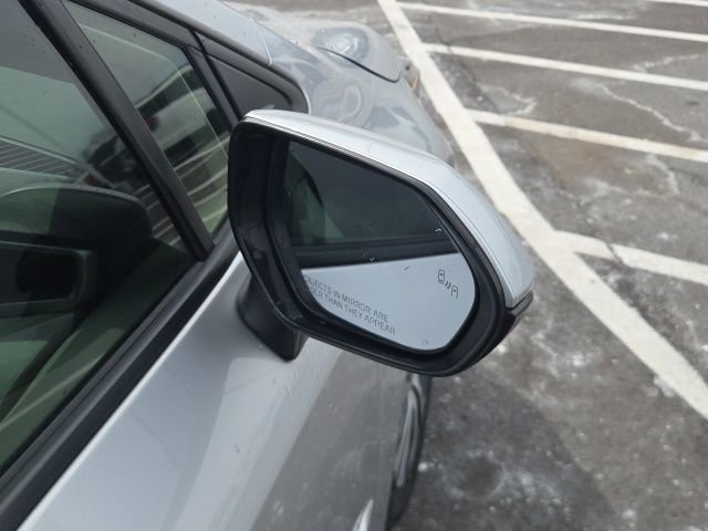 Used 2021 Toyota Corolla LE image 6