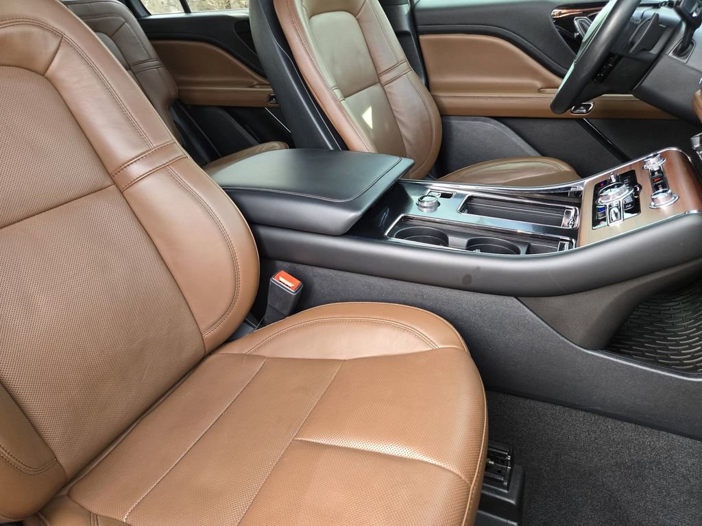 Used 2022 Lincoln Aviator Reserve w/ Equipment Group 201A image 8