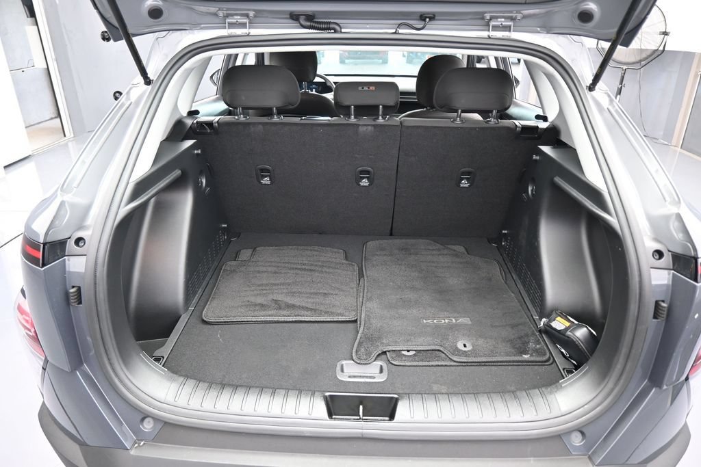 Used 2024 Hyundai Kona SE FWD image 42