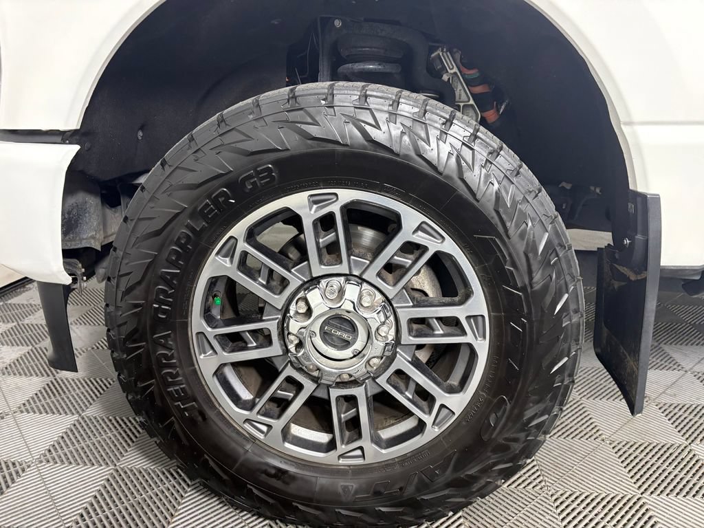 Used 2025 Ford F350 Platinum w/ Platinum Plus Package AWD/4WD image 10