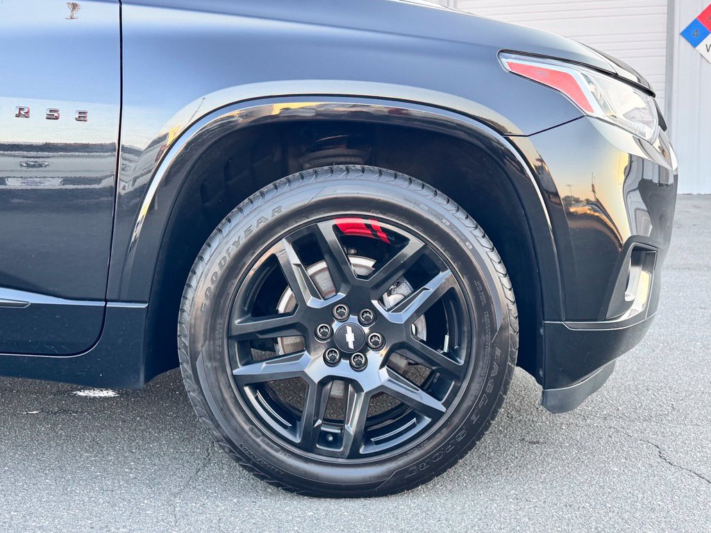 Used 2020 Chevrolet Traverse Premier w/ Redline Edition FWD image 40