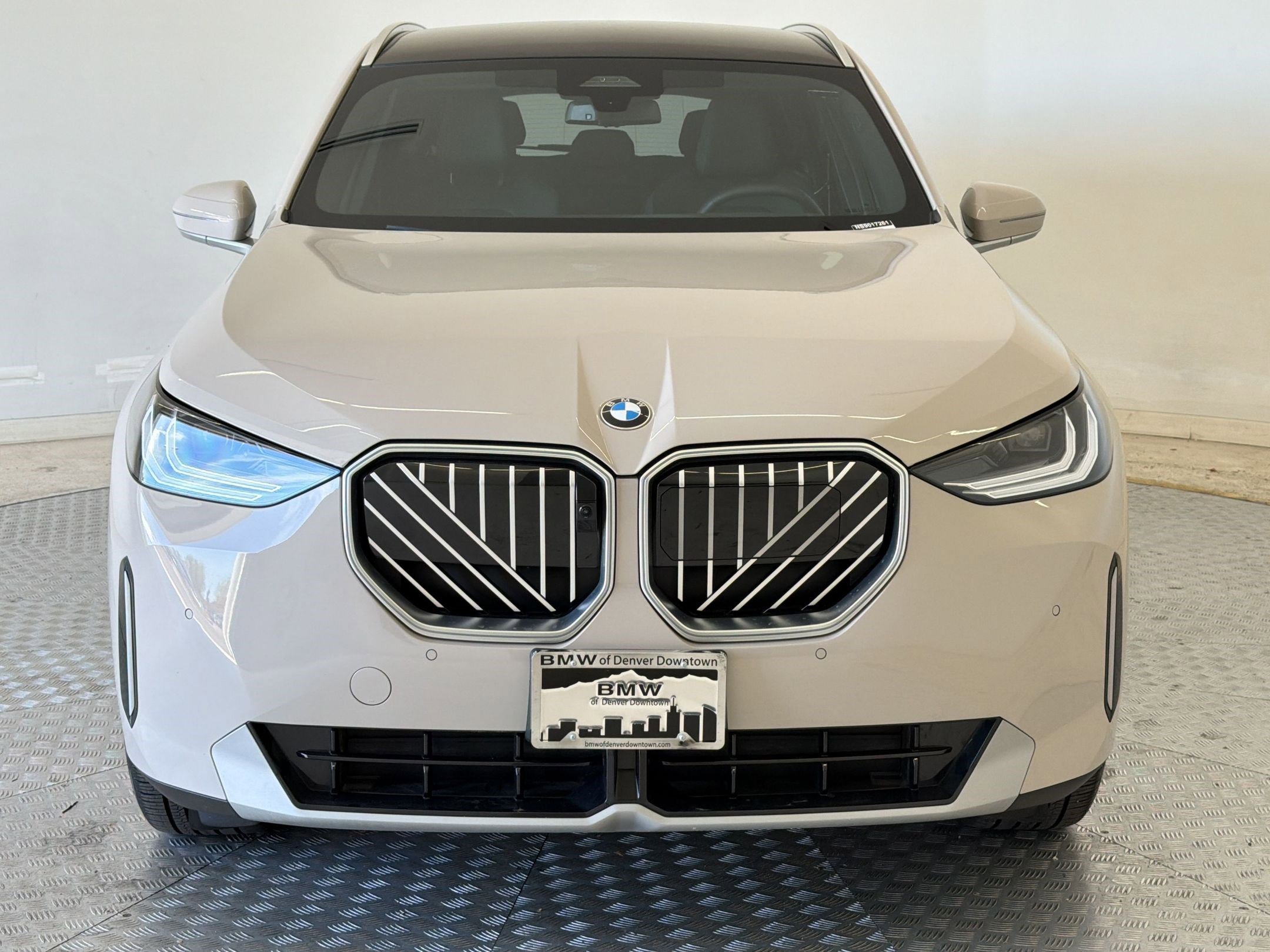 Used 2025 BMW X3 xDrive30i w/ Premium Package image 6