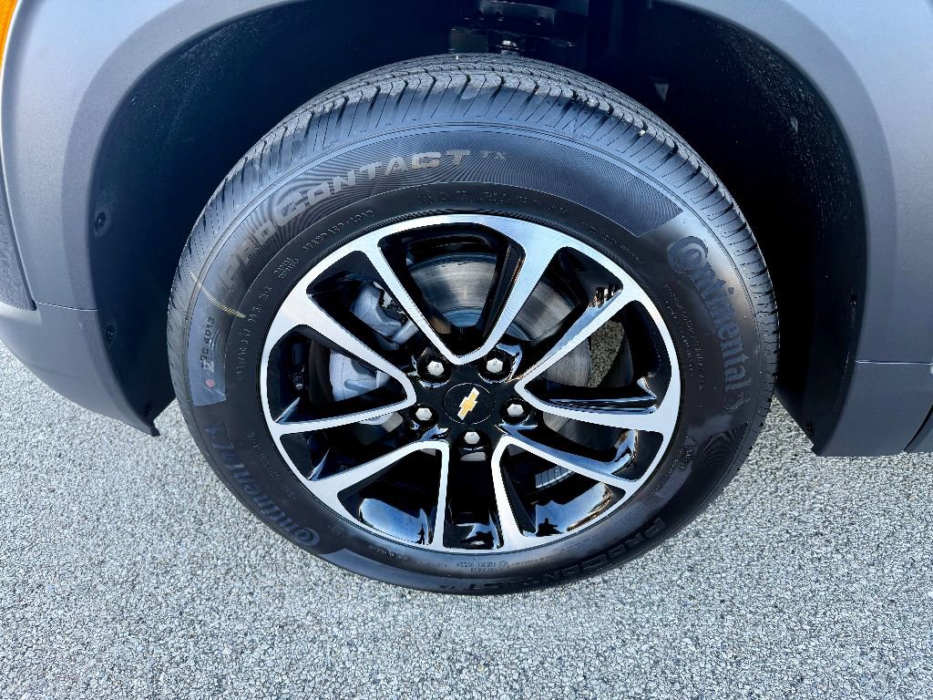 New 2025 Chevrolet TrailBlazer LT w/ Convenience Package image 9