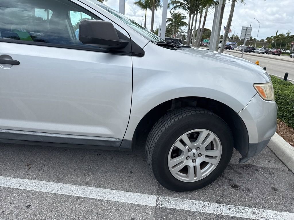 Used 2010 Ford Edge SE image 7