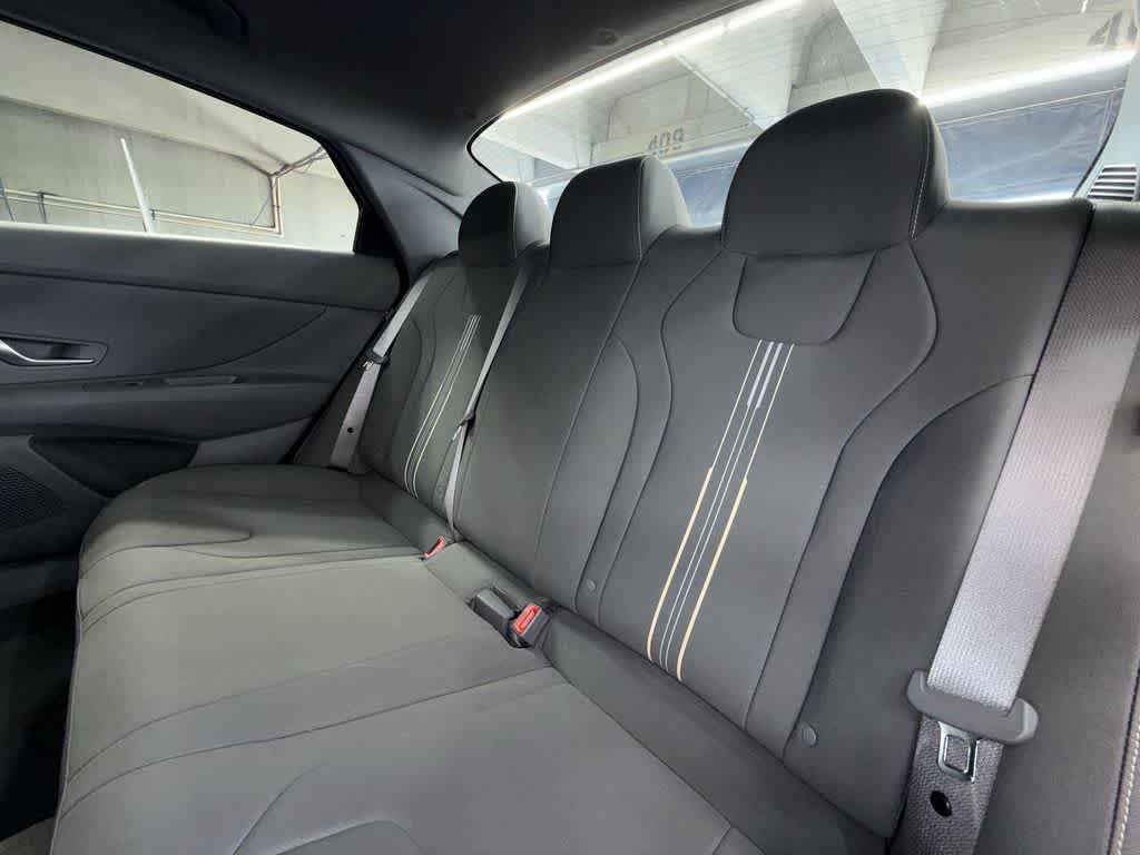 Used 2025 Hyundai Elantra Sport FWD image 22