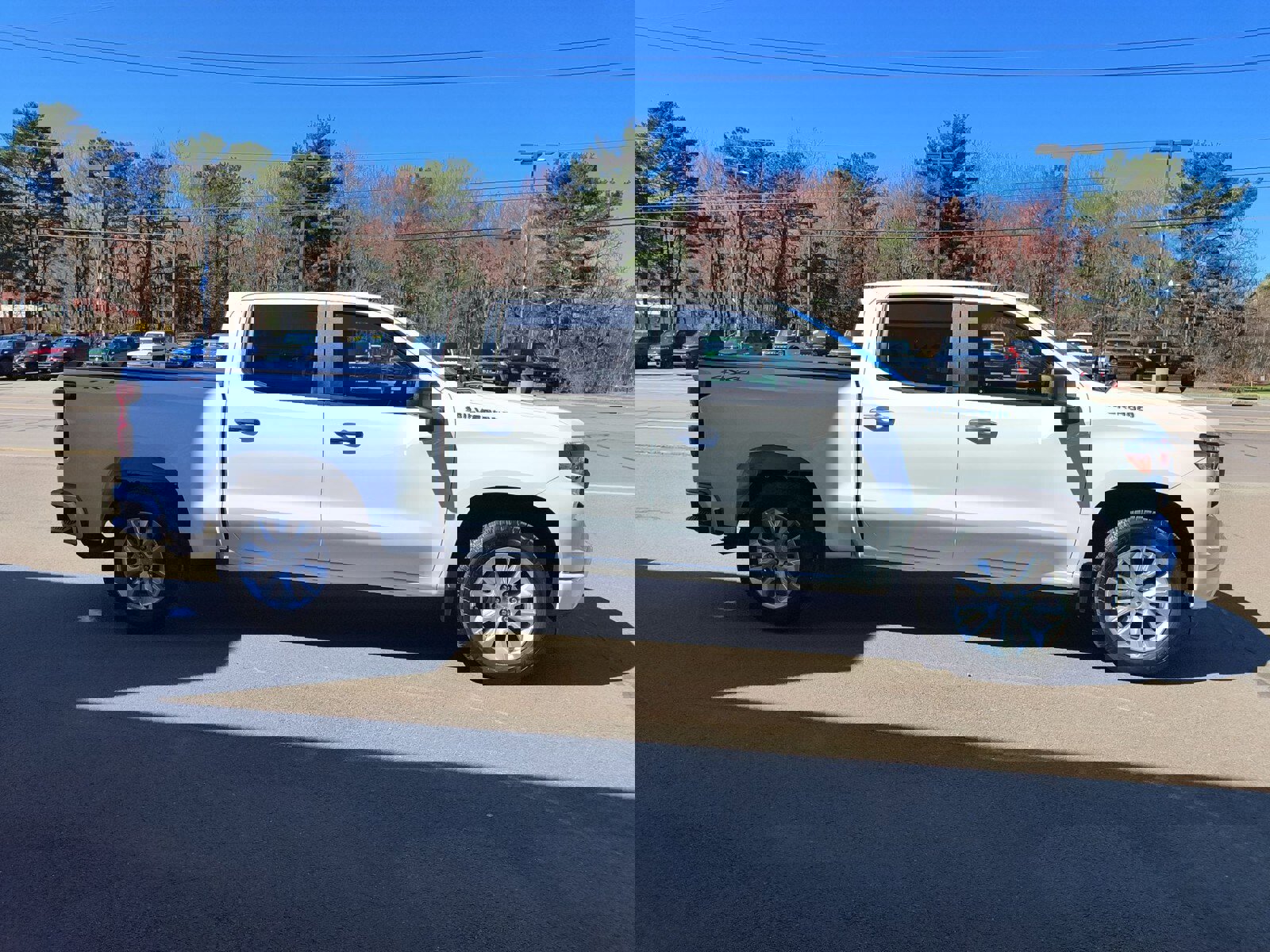 Used 2023 Chevrolet Silverado 1500 Custom image 9