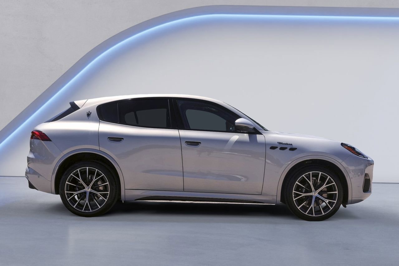 New 2026 Maserati Grecale Modena AWD/4WD image 4