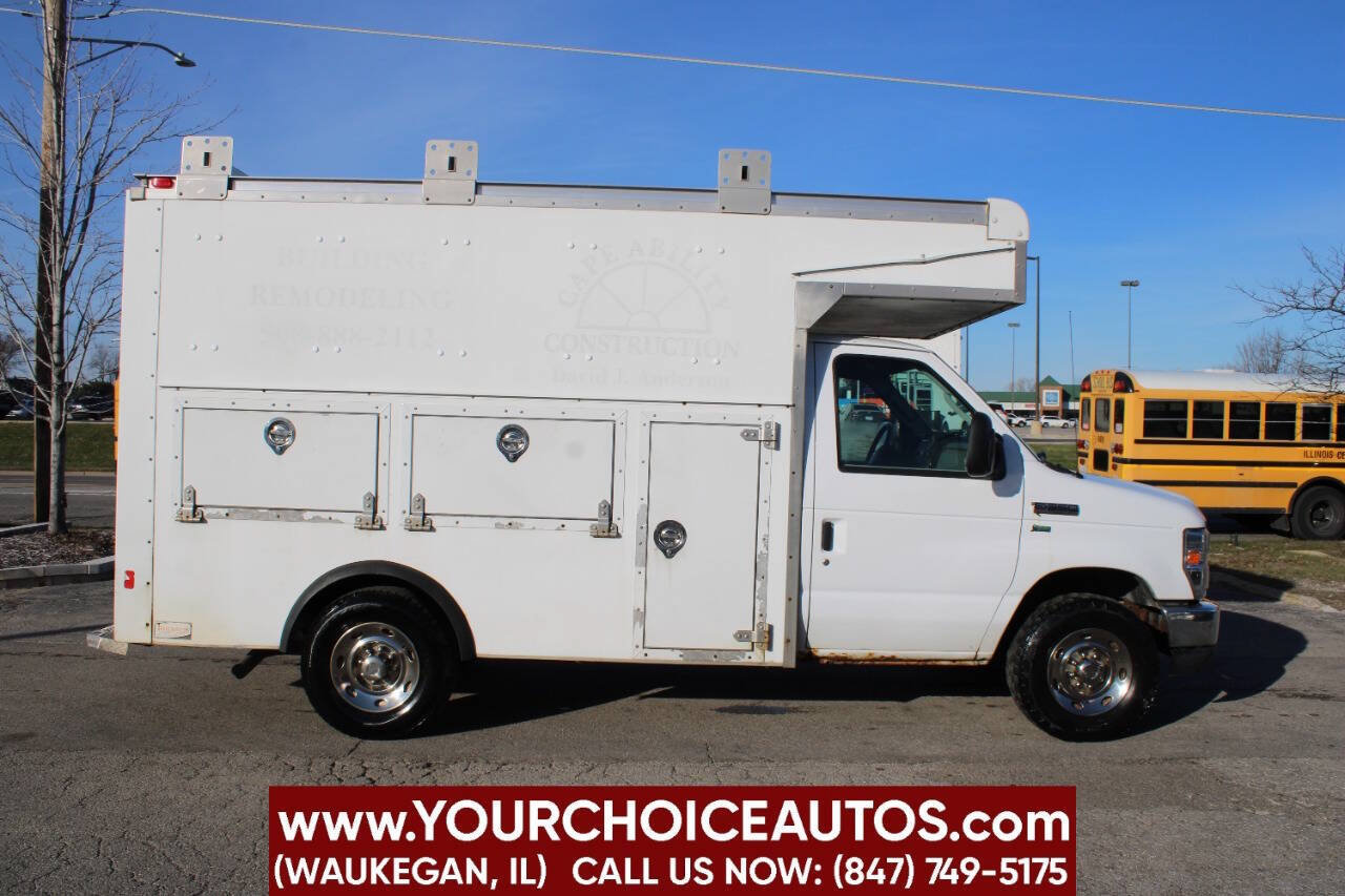 Used 2012 Ford E-350 and Econoline 350 Super Duty w/ Interior Upgrade Pkg RWD image 4