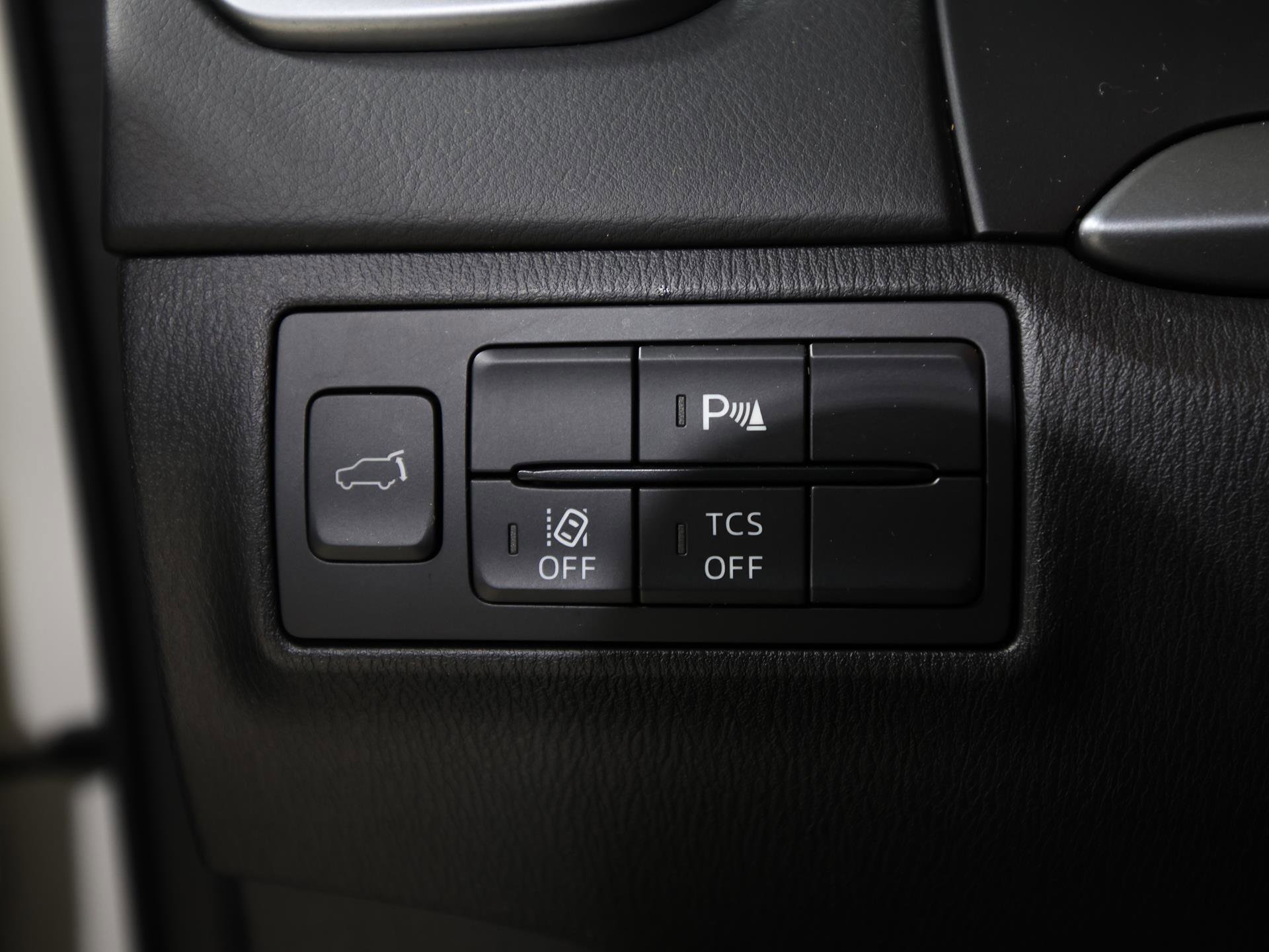 Used 2018 MAZDA CX-9 Touring w/ Touring Premium Package image 25