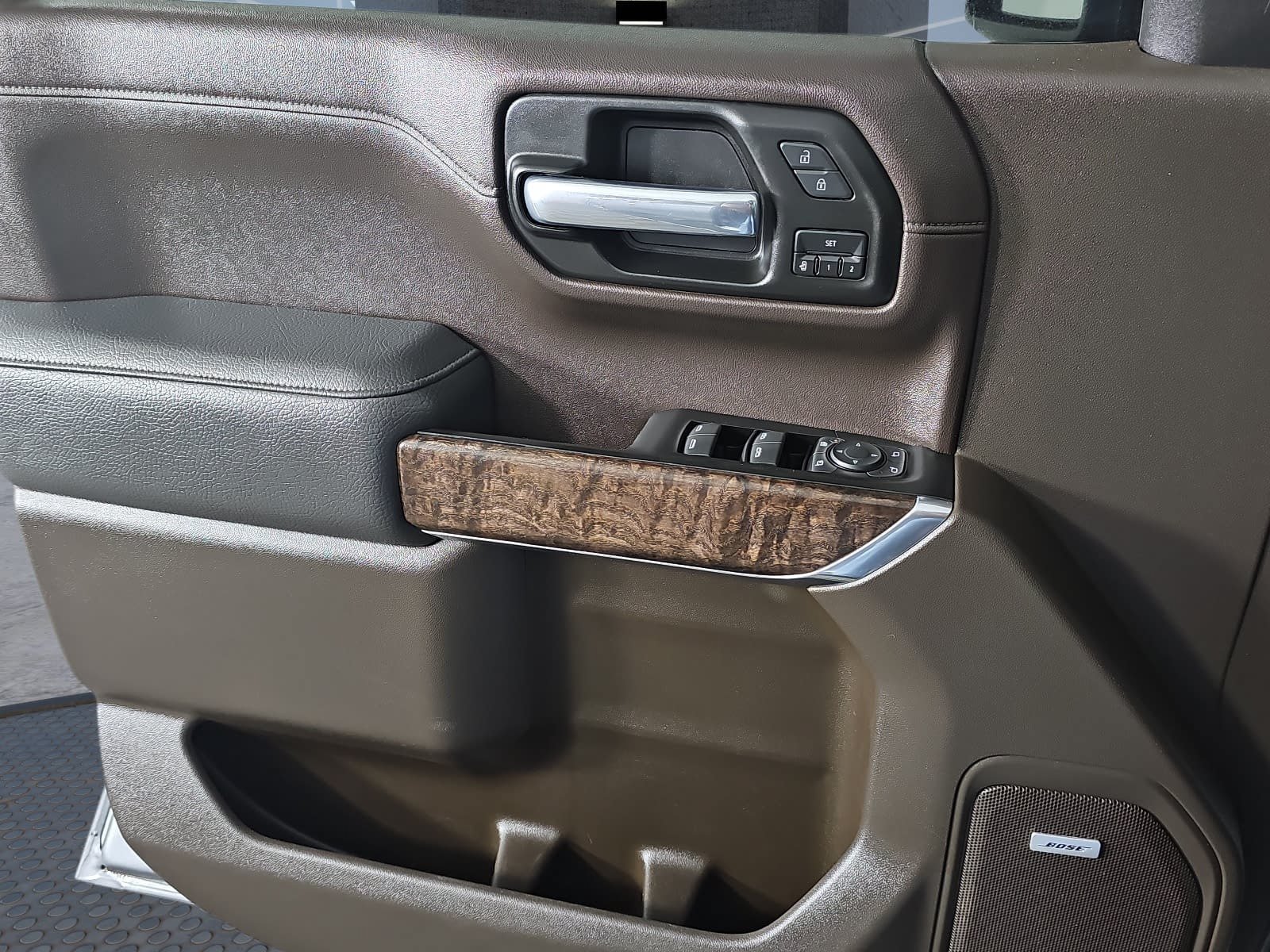 Used 2020 GMC Sierra 1500 Denali w/ Denali Ultimate Package AWD/4WD image 24