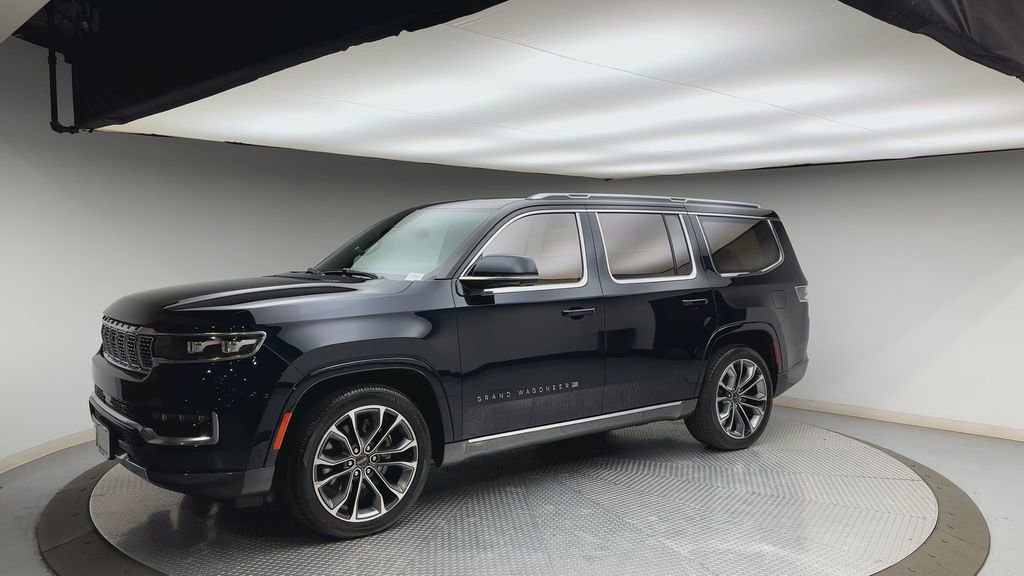 Used 2022 Jeep Grand Wagoneer Series III w/ Rear Seat Video Group 1 AWD/4WD image 6