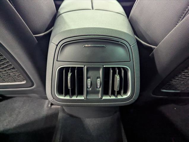 Used 2022 Maserati Levante GT AWD/4WD image 19