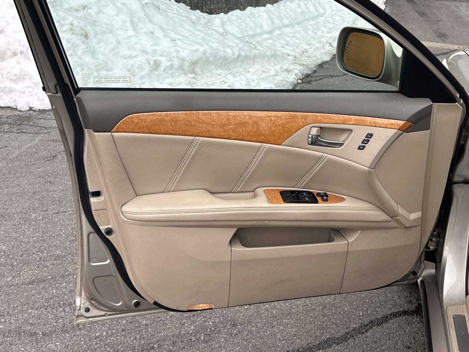 Used 2006 Toyota Avalon Limited image 16