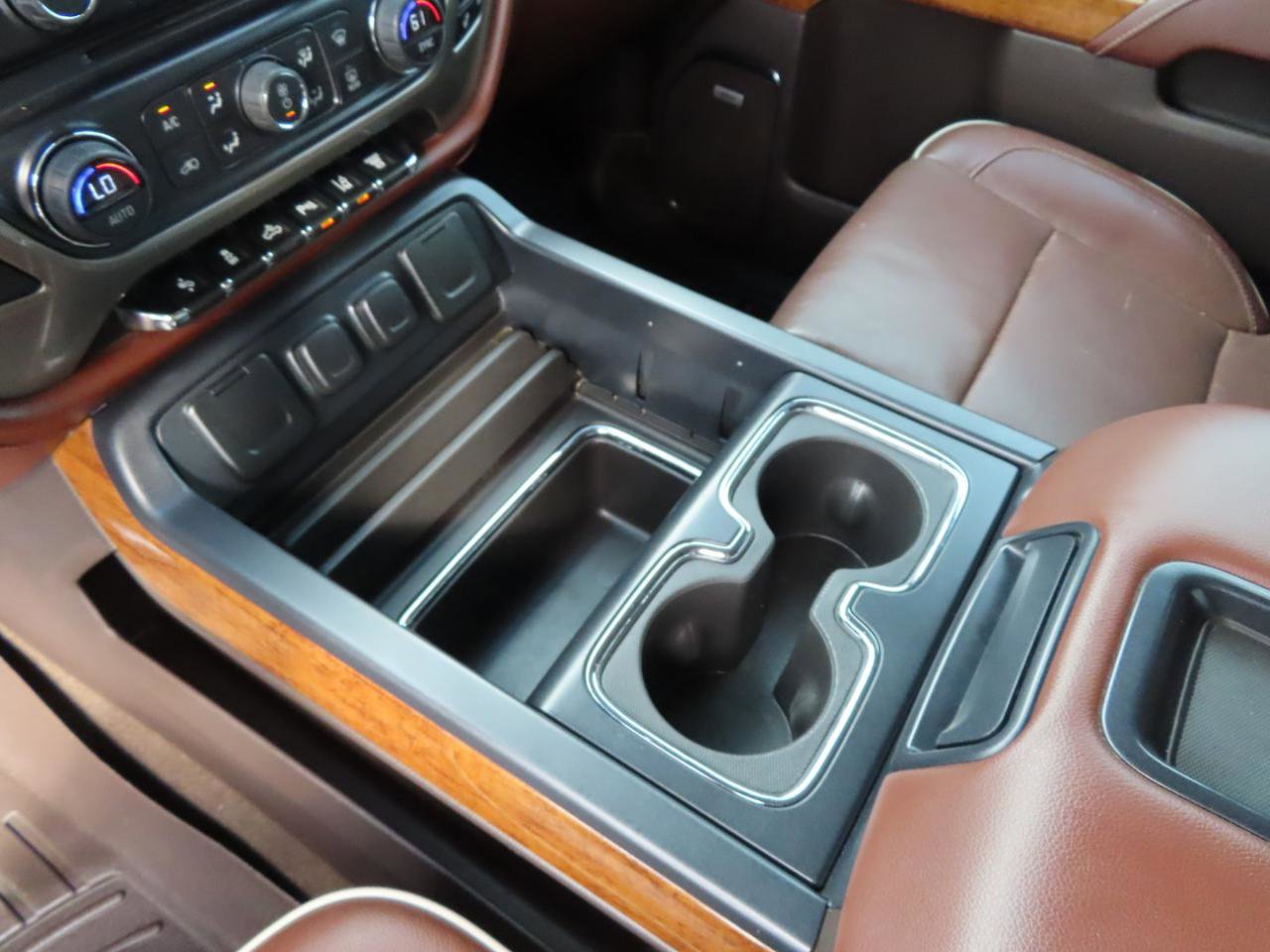 Used 2015 Chevrolet Silverado 2500 High Country w/ Duramax Plus Package AWD/4WD image 32