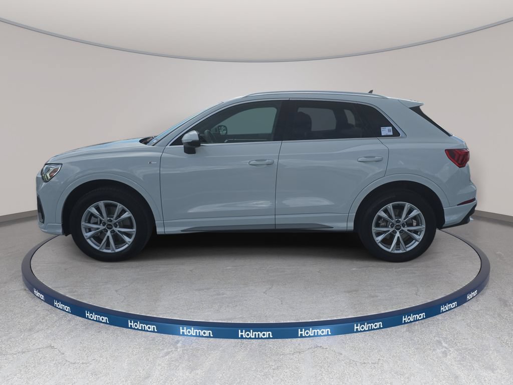Used 2024 Audi Q3 2.0T Premium w/ Convenience Package AWD/4WD image 9