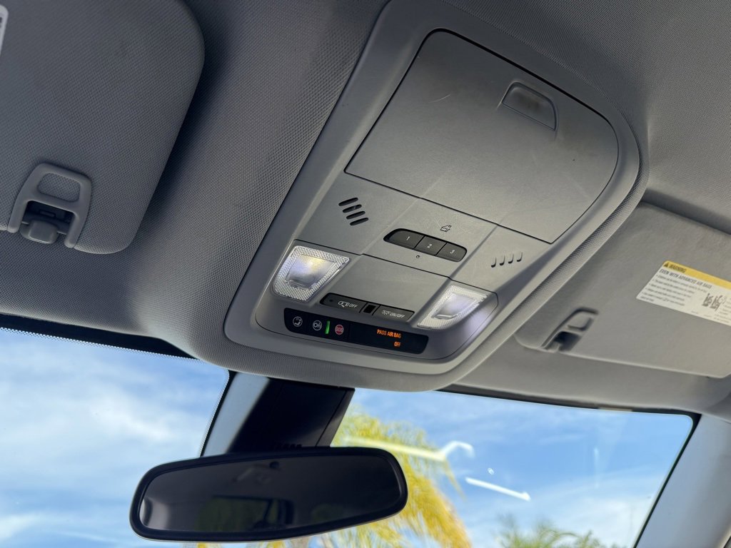 Used 2017 GMC Acadia SLT image 15