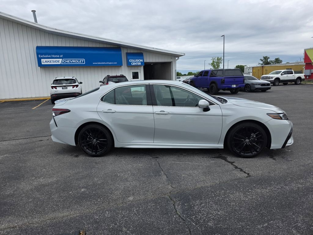 Used 2024 Toyota Camry XSE FWD image 6