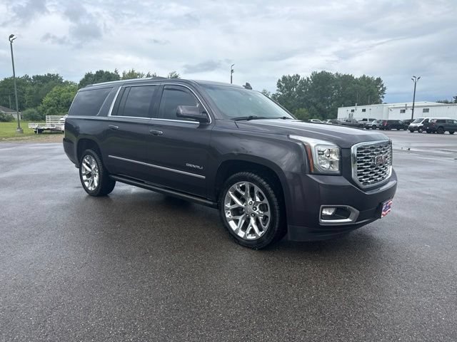 Used 2018 GMC Yukon XL Denali w/ Denali Ultimate Package AWD/4WD image 7