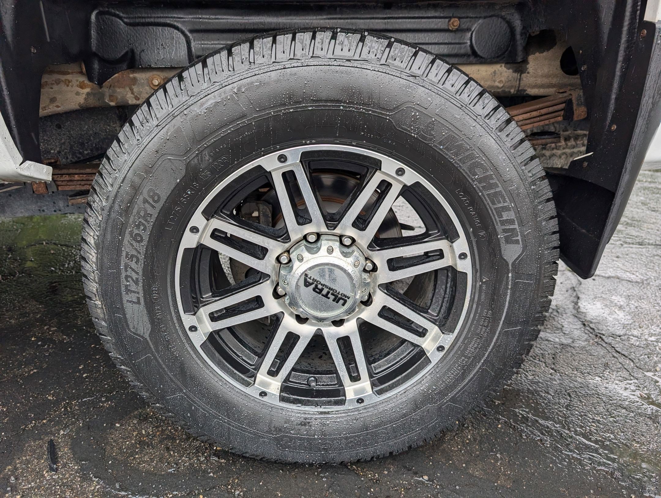 Used 2010 Chevrolet Silverado 2500 LT w/ Interior Plus Package AWD/4WD image 12