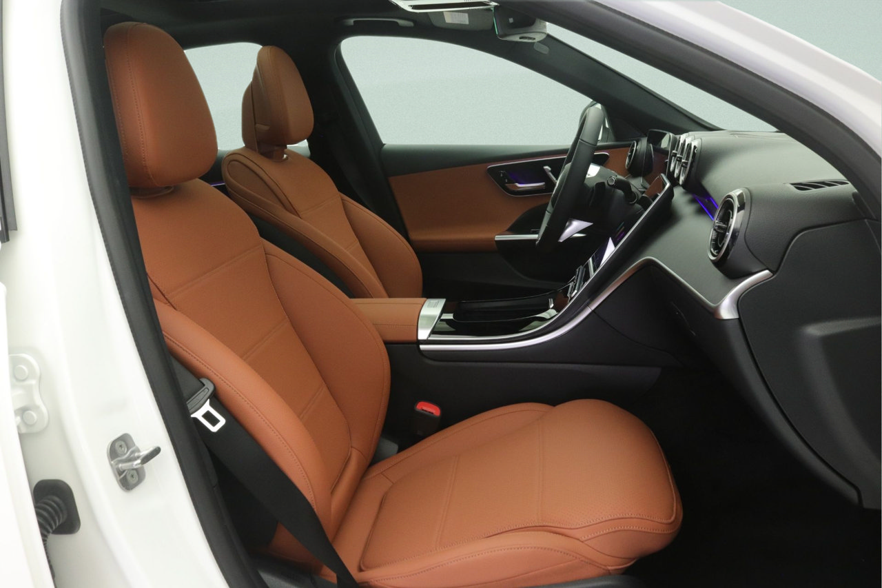 New 2026 Mercedes-Benz C 300 Sedan image 7
