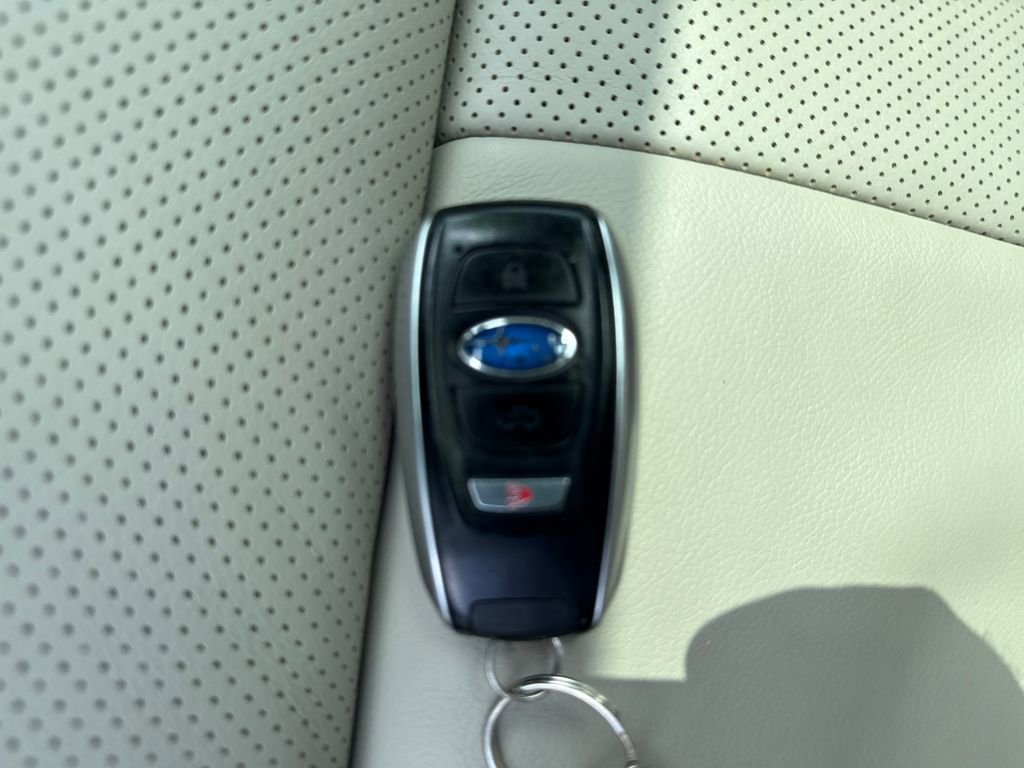 Used 2023 Subaru Ascent Limited w/ Technology Package AWD/4WD image 34