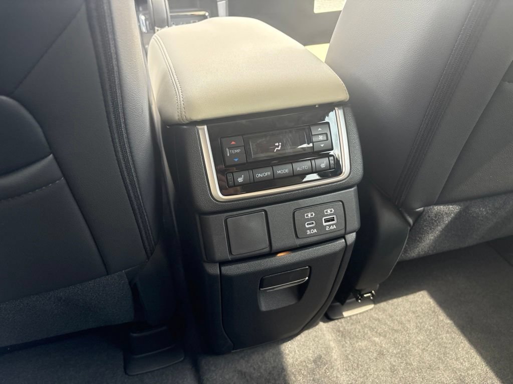 New 2026 Subaru Ascent Limited AWD/4WD image 25