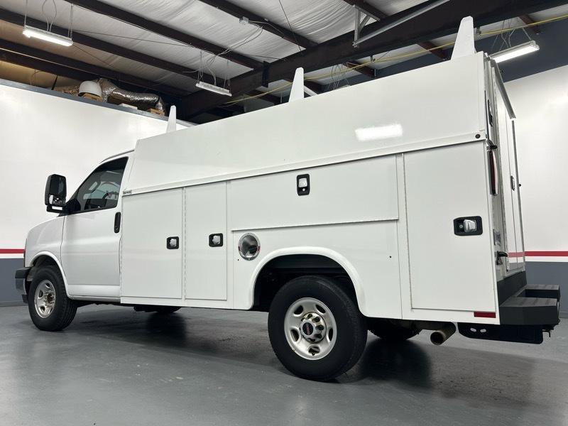 Used 2020 GMC Savana 3500 w/ Power Convenience Package RWD image 4
