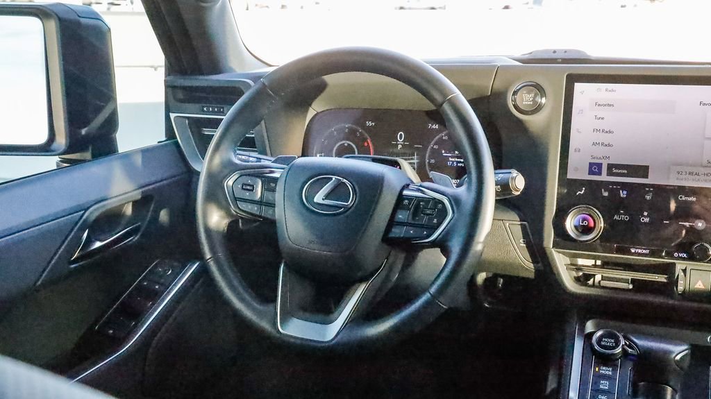 Used 2024 Lexus GX 550 550 Overtrail image 16