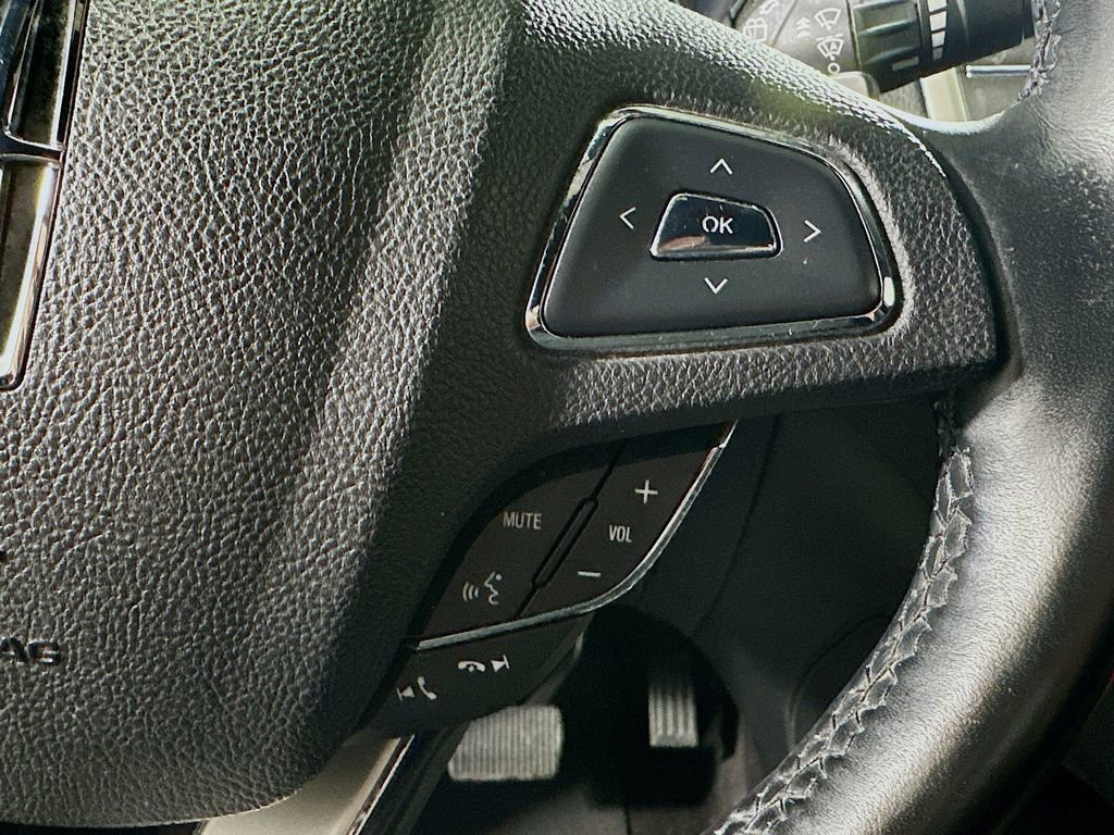 Used 2017 Lincoln MKC Select w/ Select Plus Package FWD image 34