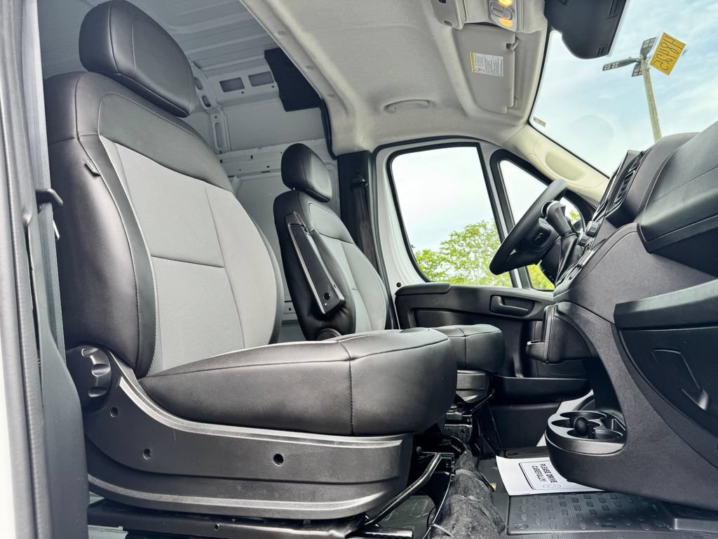 Used 2025 RAM ProMaster 3500 w/ Convenience Group FWD image 10