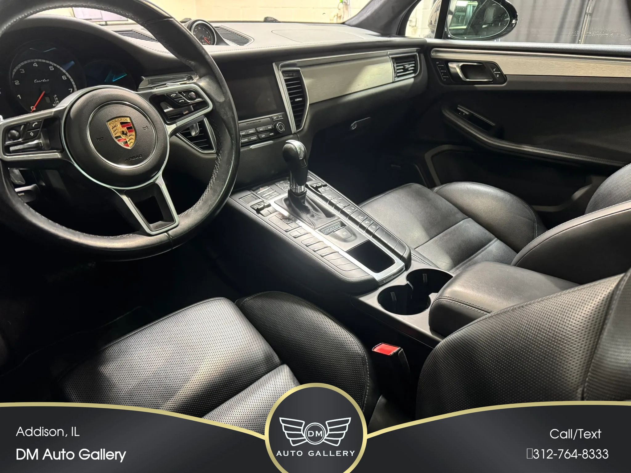 Used 2018 Porsche Macan Turbo w/ Premium Package Plus AWD/4WD image 2