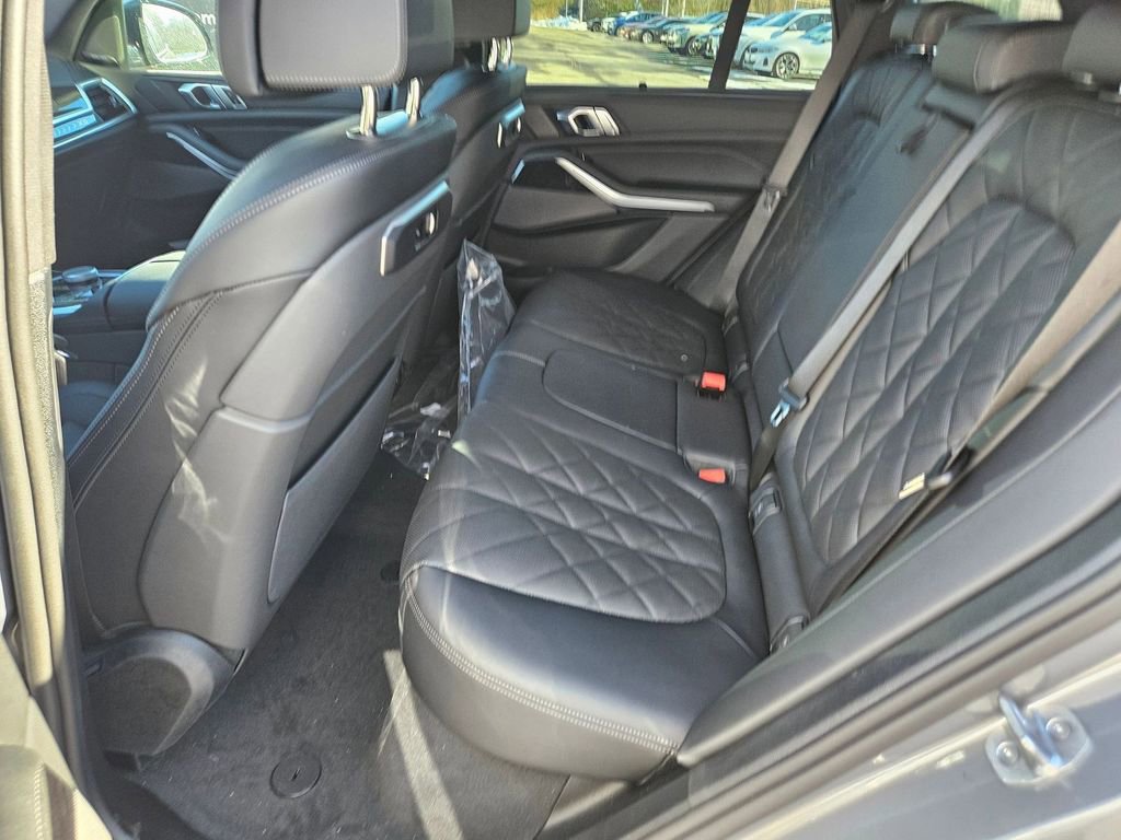 New 2026 BMW X5 xDrive40i w/ M Sport Package image 22